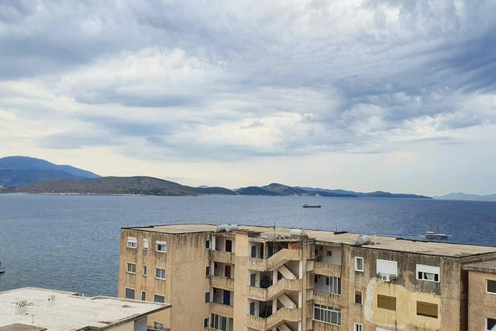 Glen'S Rooftop Sarandë Exterior foto