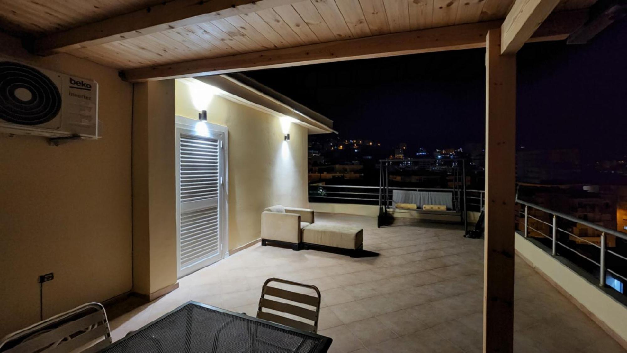 Glen'S Rooftop Sarandë Exterior foto