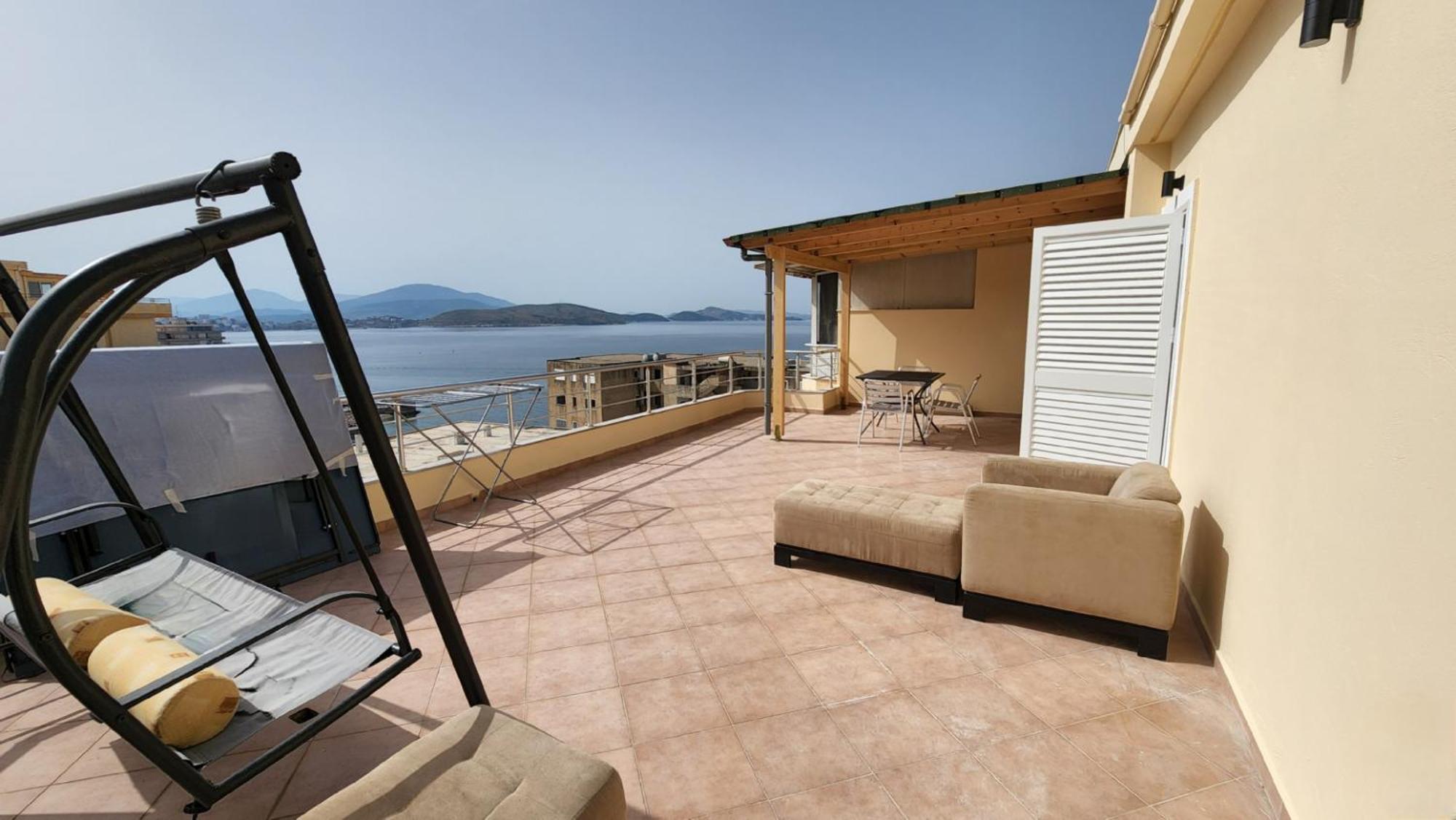Glen'S Rooftop Sarandë Exterior foto
